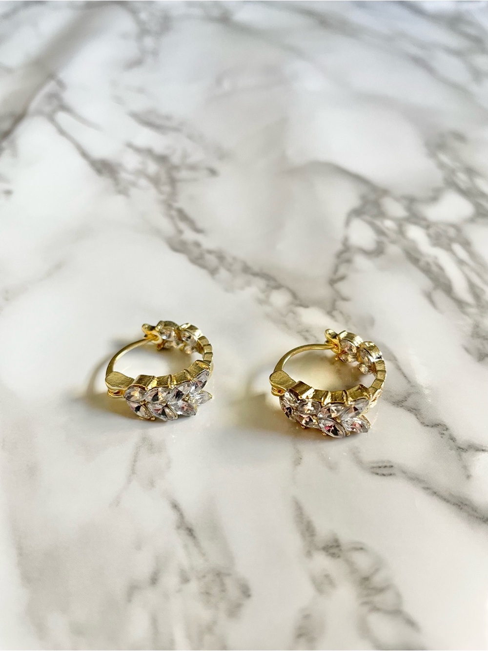 New gold plated leaf hoop earrings set